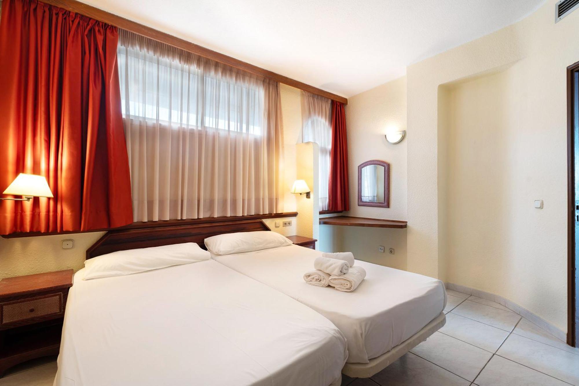 Apartamento Over The Ocean 313 Адехе Екстериор снимка