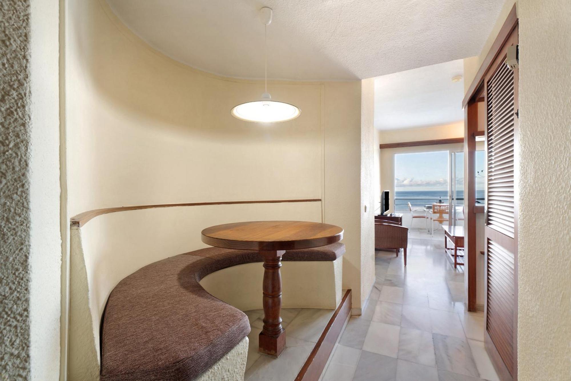 Apartamento Over The Ocean 313 Адехе Екстериор снимка